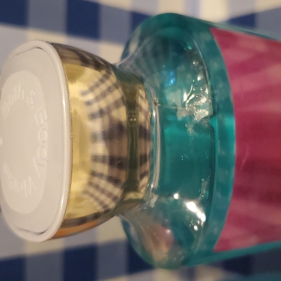 BATH & BODY WORKS ENDLESS WEEKEND Ultimate Hydration Body Cream & Shower Gel - Picture 3 of 4